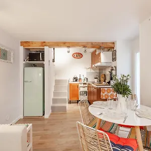  Apartment Le Cabanon Du Vieux Port France
