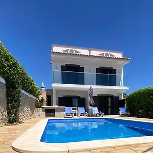 Vivenda Silvestre Family House Villa